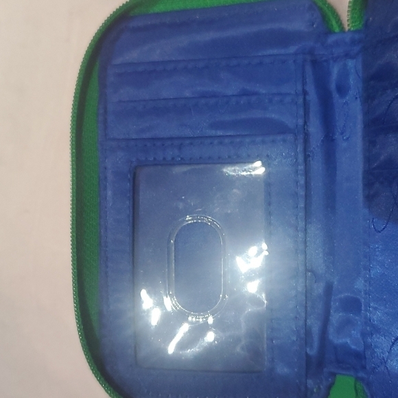 Vera Bradley Wallet/Wristlet Emerald Paisley design - Picture 5 of 8